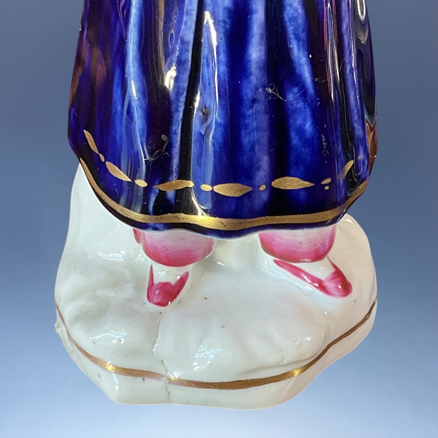 Good Quality Staffordshire Porcelain Figure of a Girl. - Image 3