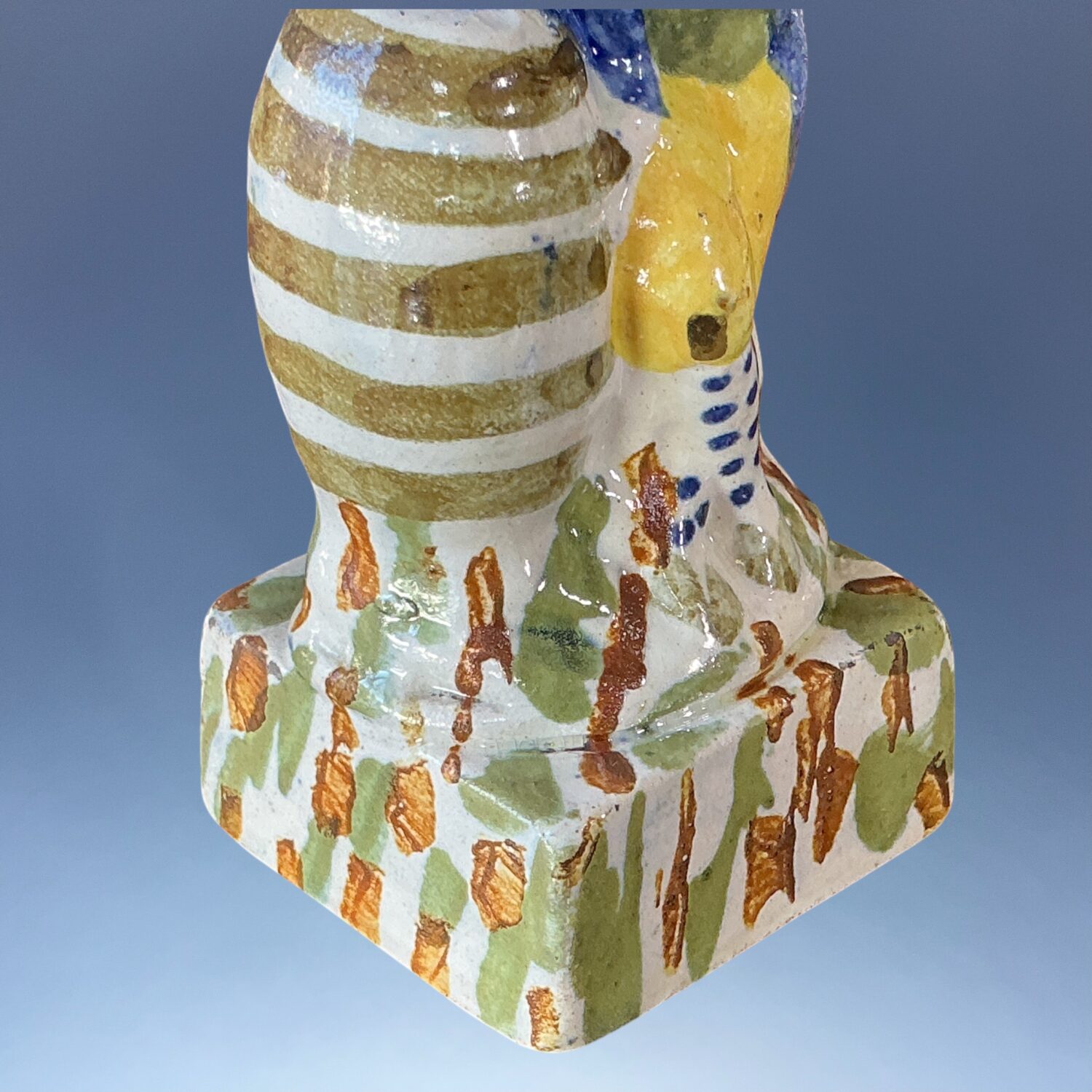 Pair of Early Staffordshire - Pratt Ware Figures of Boys Leaning on Barrels - Image 3