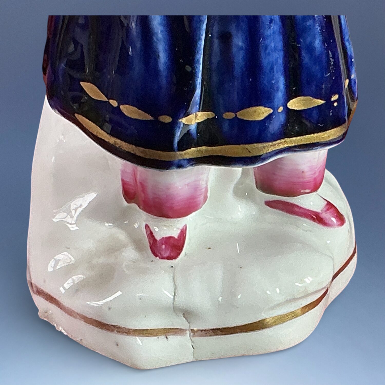 Good Quality Staffordshire Porcelain Figure of a Girl. - Image 7