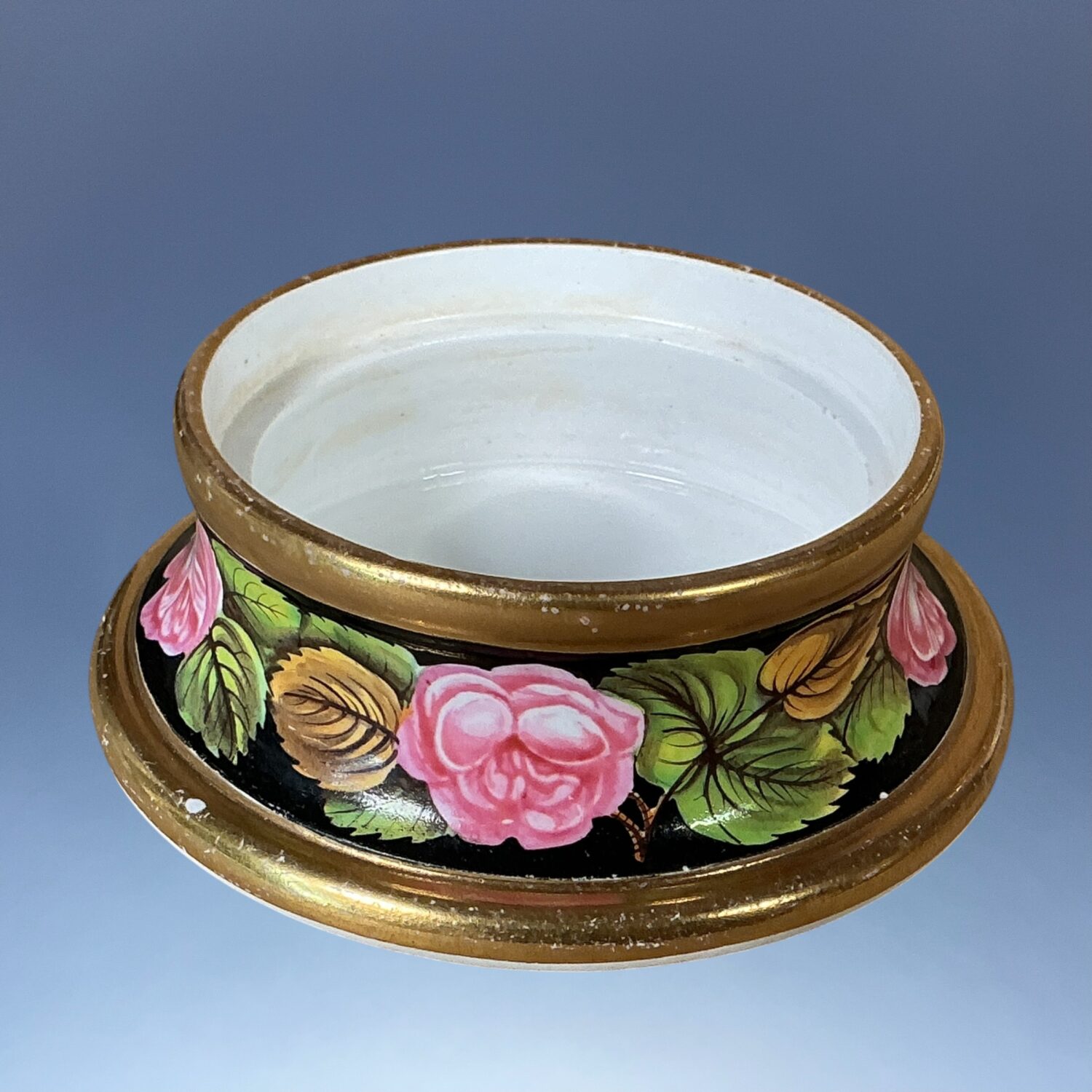 Early Spode Porcelain Cache Pot and Stand. - Image 3
