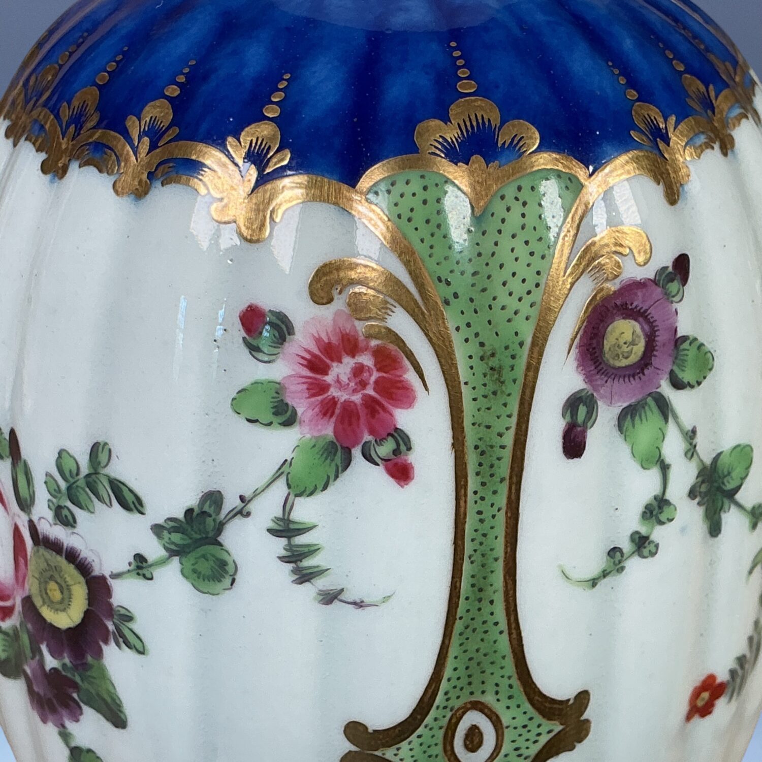 Dr Wall Worcester Porcelain Fluted Tea Caddy - Image 2