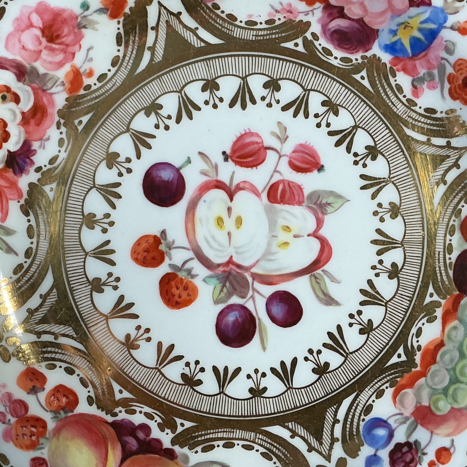 C19th English Porcelain Dessert Plate, Fruit and Flowers. - Image 2