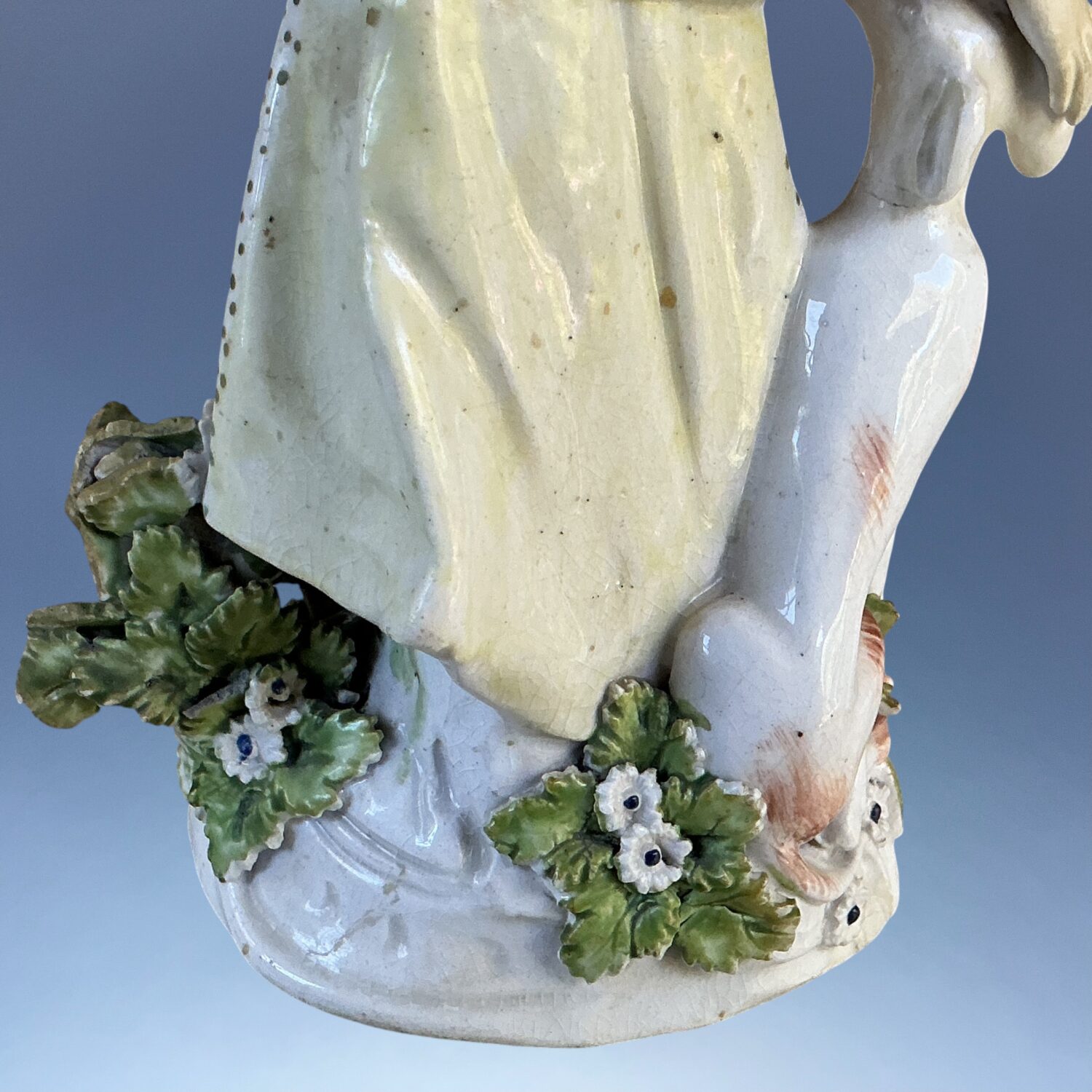 (Clearance) C18th Derby Porcelain Figure of a Huntress. - Image 7
