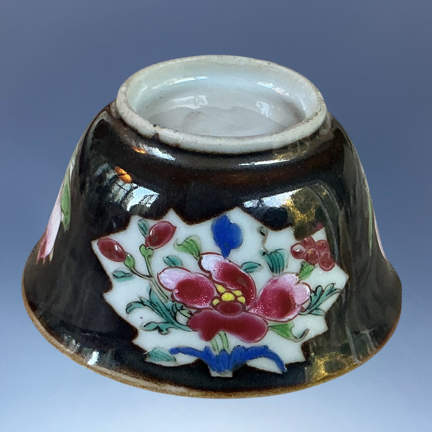(Clearance) C18th Chinese Black Ground Famille Rose Teabowl. - Image 4