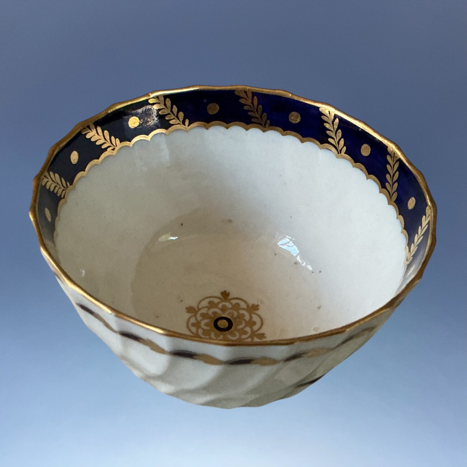 Late C18th Worcester Porcelain Teabowl & Saucer. - Image 6