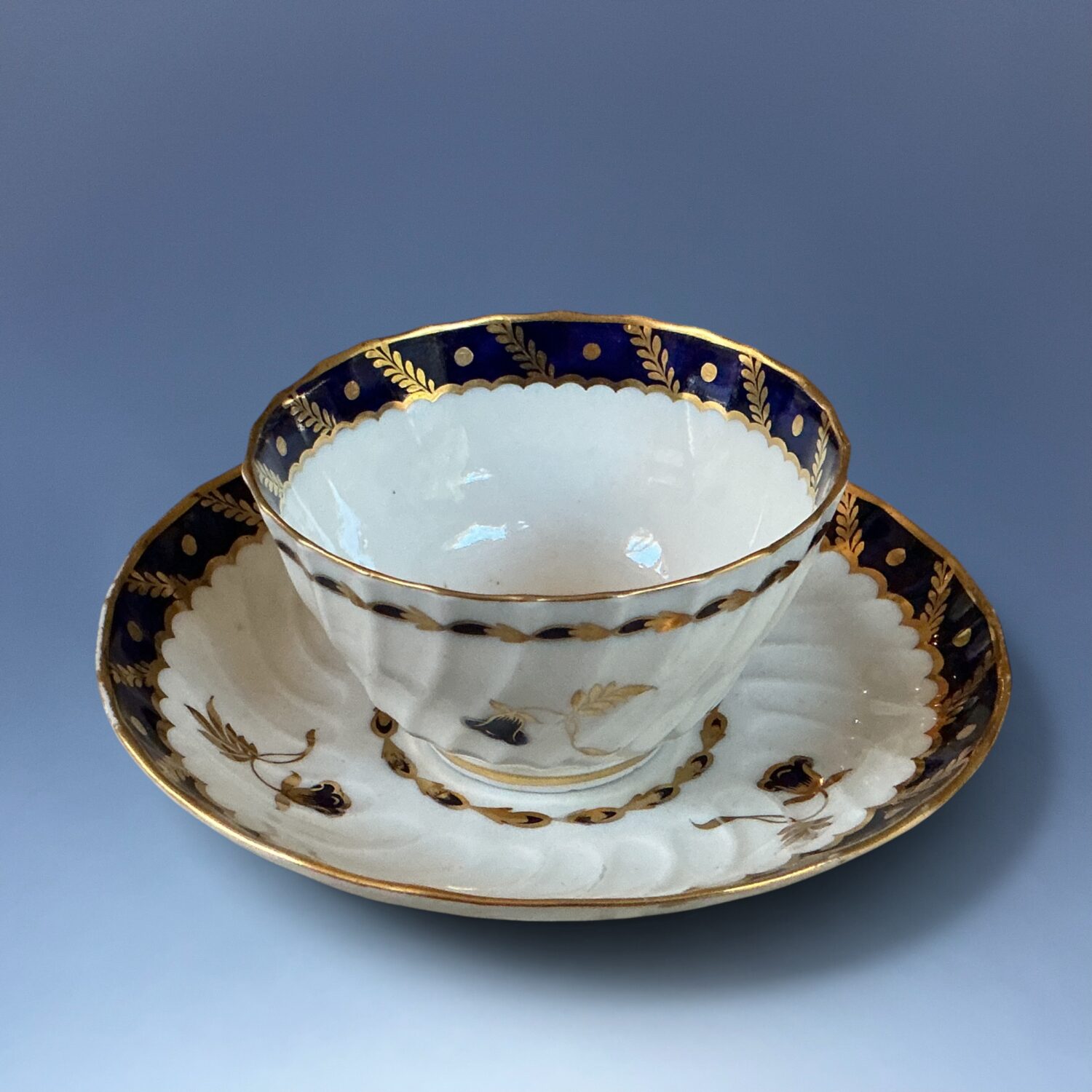 Late C18th Worcester Porcelain Teabowl & Saucer. - Image 2