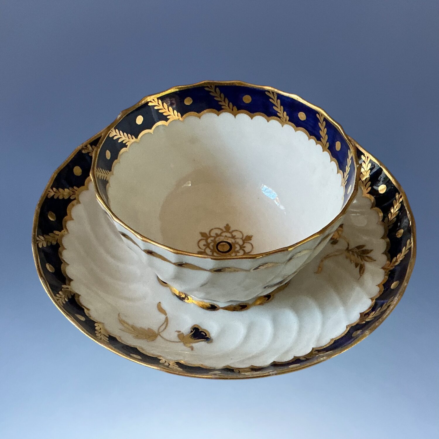 Late C18th Worcester Porcelain Teabowl & Saucer. - Image 2