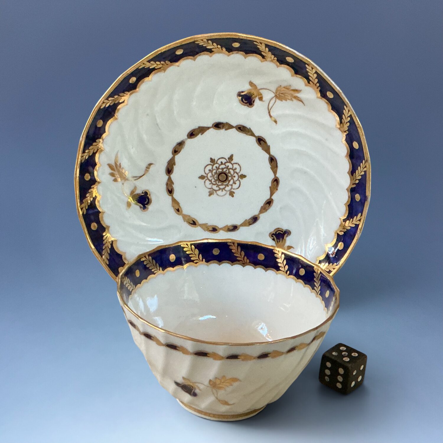 Late C18th Worcester Porcelain Teabowl & Saucer.