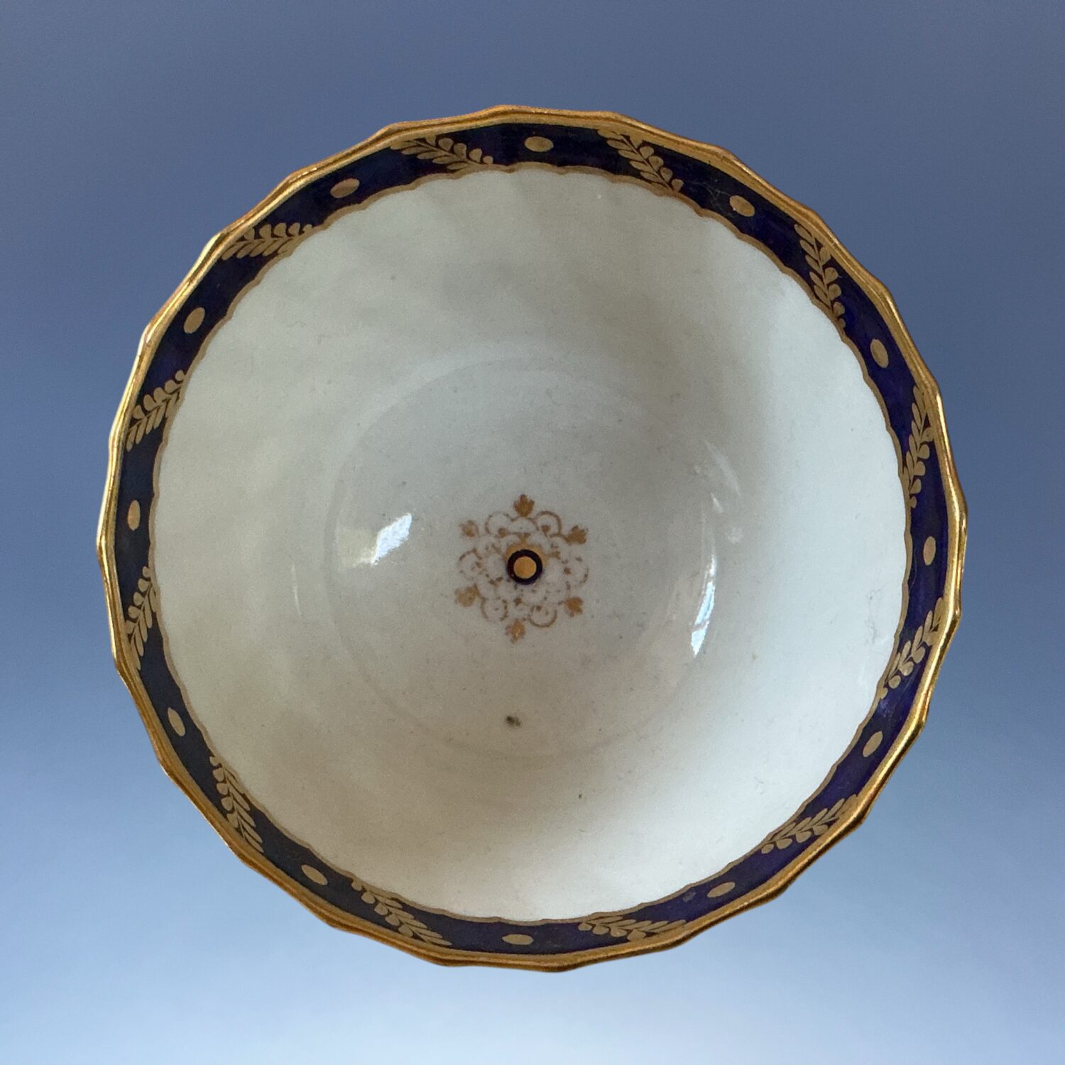 TWO Late C18th Worcester Porcelain Teabowls. - Image 6